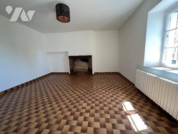 UNE MAISON DE BOURG A VENDRE