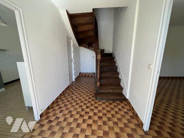 UNE MAISON DE BOURG A VENDRE