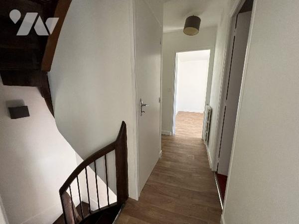 UNE MAISON DE BOURG A VENDRE