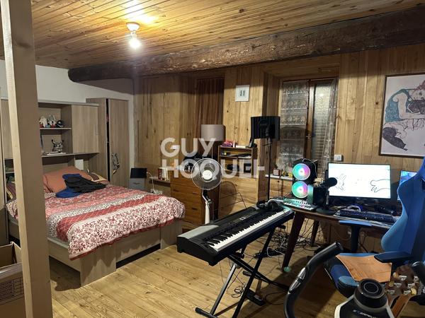 TREBES - Maison de village en pierre, 2 chambres + grenier aménageable