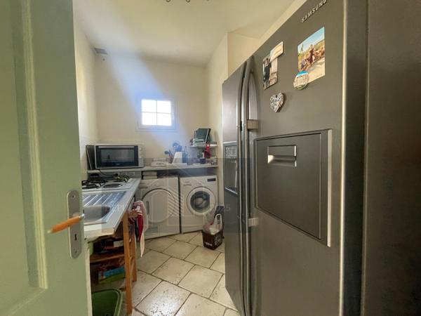 Paillé (17470) SPECIAL INVESTISSEUR propriété avec 2 maisons Piscine Pool House Hanger atelier sur parcelle de 3000m²