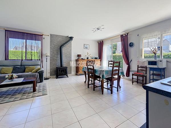 Maison à vendre proche plage de Beg Lann -Terrain de 800 m² et accès bateau