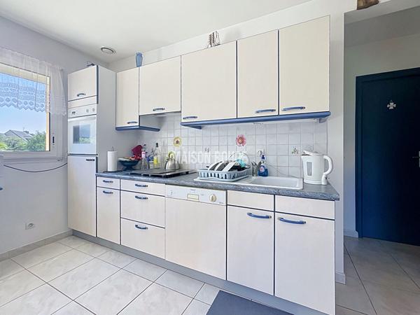Maison à vendre proche plage de Beg Lann -Terrain de 800 m² et accès bateau
