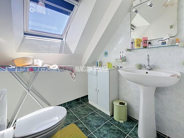 Maison à vendre proche plage de Beg Lann -Terrain de 800 m² et accès bateau
