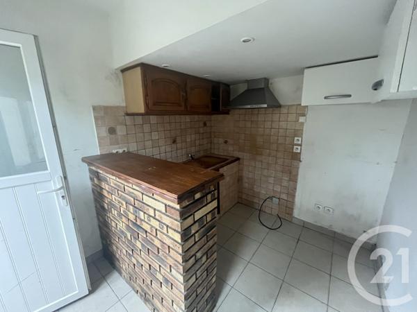 Immeuble à vendre  139,91 m2 ST MAUR DES FOSSES - 94