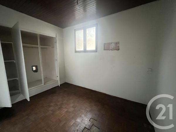 Immeuble à vendre  139,91 m2 ST MAUR DES FOSSES - 94