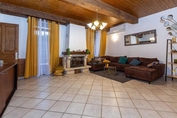 Vente Maison 13 pièces 220 m2 à Les Avenières Veyrins-Thuellin