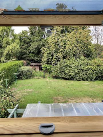 Maison familiale, jardin arboré