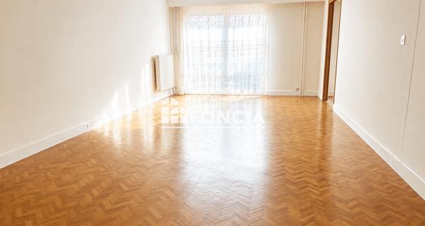 À vendre Appartement 4 pièces 118.79 m² - Versailles 78000