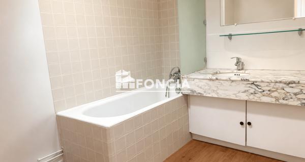 À vendre Appartement 4 pièces 118.79 m² - Versailles 78000