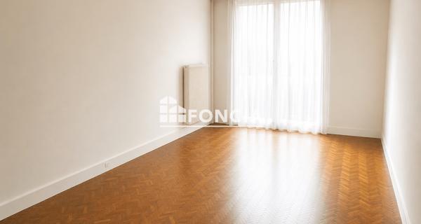 À vendre Appartement 4 pièces 118.79 m² - Versailles 78000
