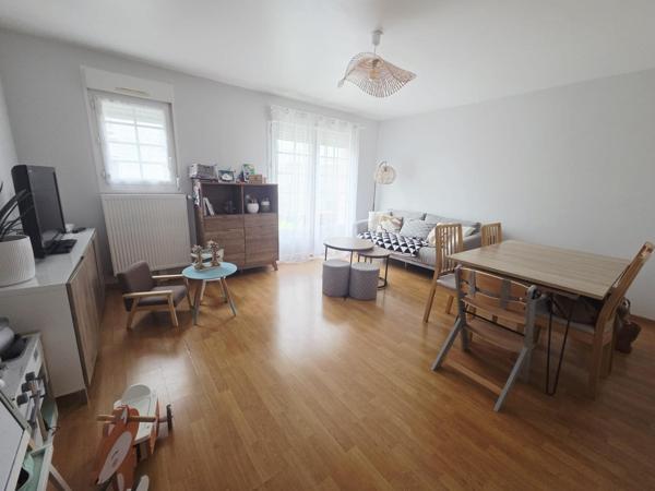 Maison 3 chambres garage jardinet terrasse