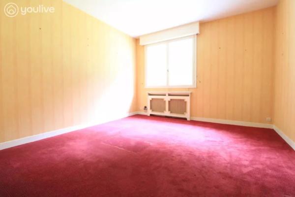 Propriété d’architecte de 316 m² sur un terrain de 14000 m²