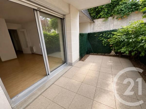Appartement F1 à vendre  1 pièce - 32 m 2   GAGNY  - 93