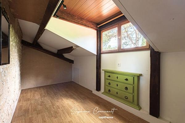 Maison en pierre de 171m² avec piscine