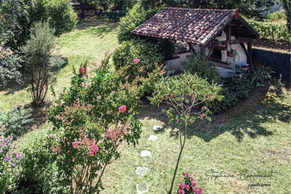 Maison en pierre de 171m² avec piscine