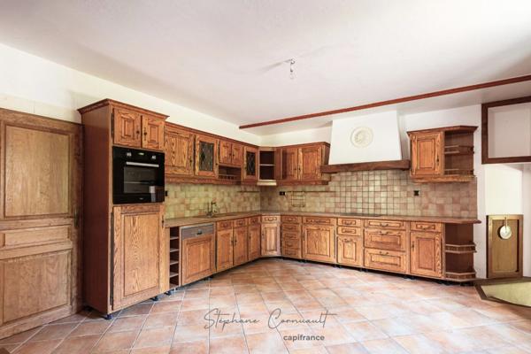 Maison en pierre de 171m² avec piscine