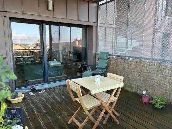 Appartement à louer 3 pièces 78.3m²