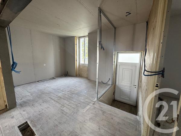 Maison à vendre  3 pièces - 62 m2 RUELLE SUR TOUVRE - 16