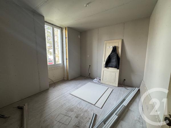 Maison à vendre  3 pièces - 62 m2 RUELLE SUR TOUVRE - 16