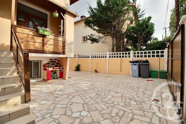 Maison à vendre  9 pièces - 111,12 m 2   AULNAY SOUS BOIS  - 93