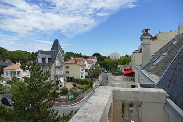 17200 ROYAN SUPERBE STUDIO MEUBLE/ T1 ROYAN - 35.27 m2
