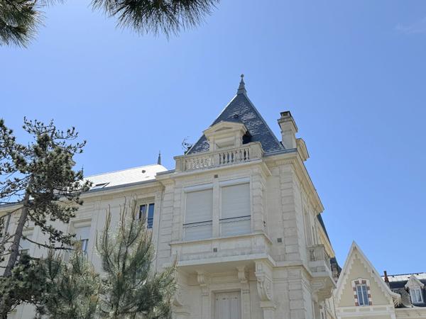 17200 ROYAN SUPERBE STUDIO MEUBLE/ T1 ROYAN - 35.27 m2
