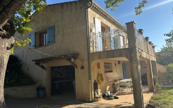 Maison à vendre    4 pièces • 90 m2 Roumoules