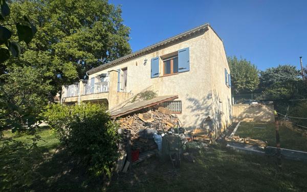 Maison à vendre    4 pièces • 90 m2 Roumoules