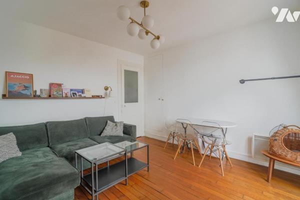 T2 - derneir étage vue tour Eiffel