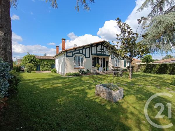 Maison à vendre  6 pièces - 159,67 m 2   ST SEURIN SUR L ISLE  - 33