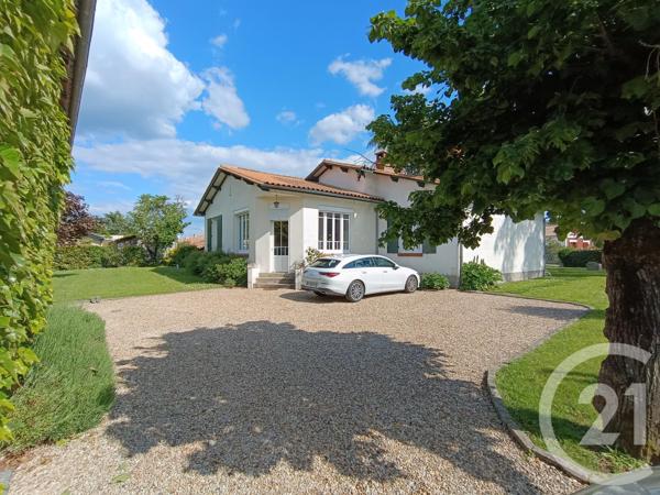 Maison à vendre  6 pièces - 159,67 m 2   ST SEURIN SUR L ISLE  - 33