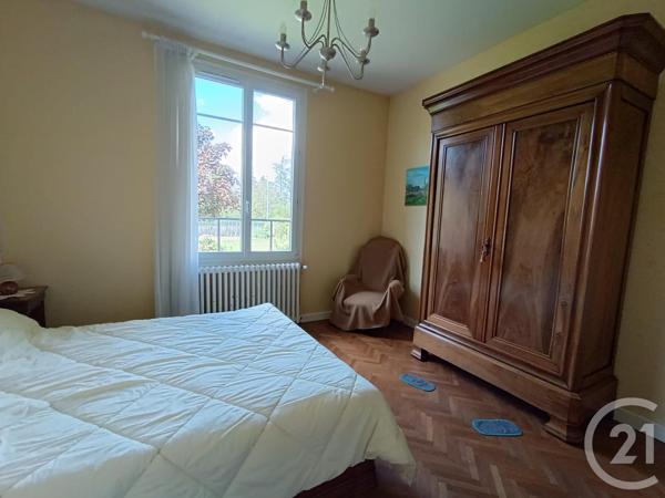Maison à vendre  6 pièces - 159,67 m 2   ST SEURIN SUR L ISLE  - 33