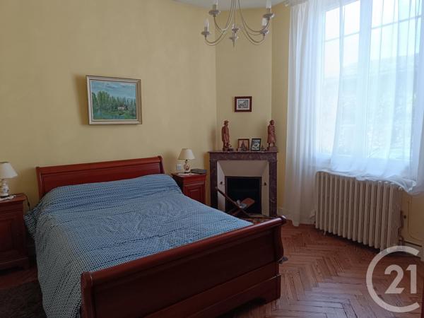 Maison à vendre  6 pièces - 159,67 m 2   ST SEURIN SUR L ISLE  - 33