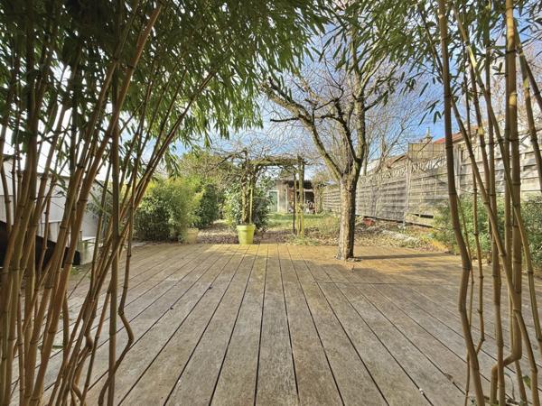 MAISON 7 PIÈCES DE 185 M2