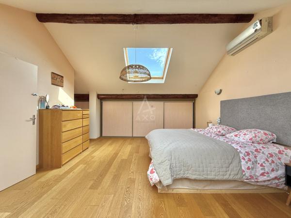 MAISON 7 PIÈCES DE 185 M2