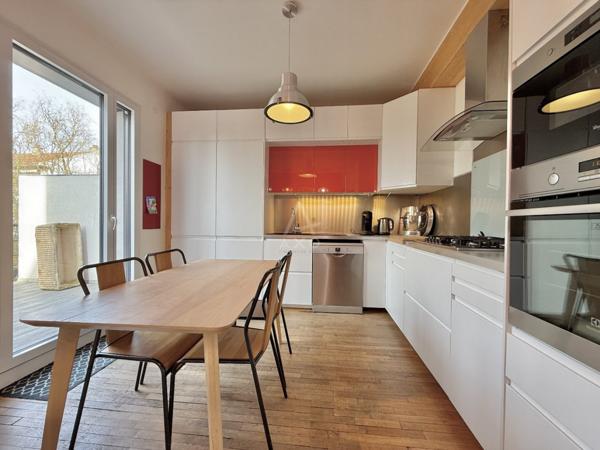 MAISON 7 PIÈCES DE 185 M2