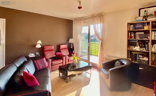 Appartement à vendre à Le Rheu en Ille-et-Vilaine (35650), ref : 048-V1143M