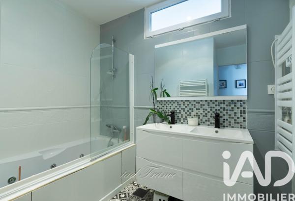 Maison à vendre 6 pièces 132 m² Ecquevilly