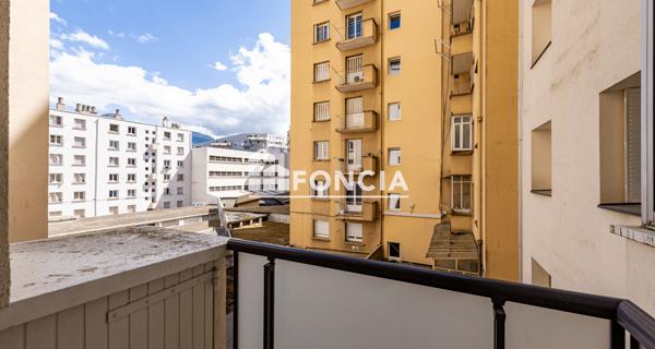 À vendre Appartement 4 pièces 68.73 m² - Grenoble 38000