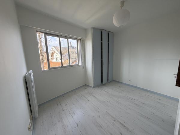 STUDIO - 16M² - SAINT GENES Bordeaux (33800)