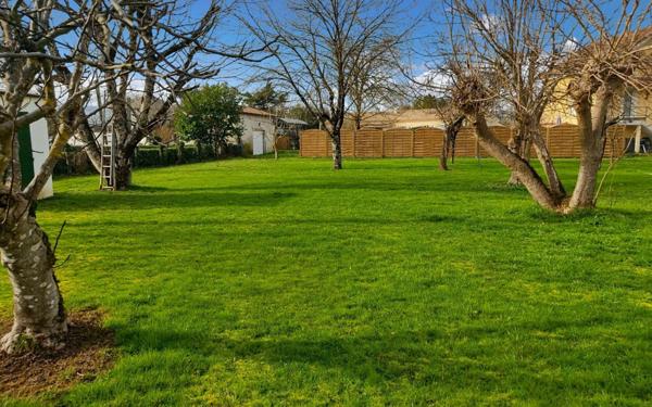 Maison à vendre    5 pièces •  Saint-Astier