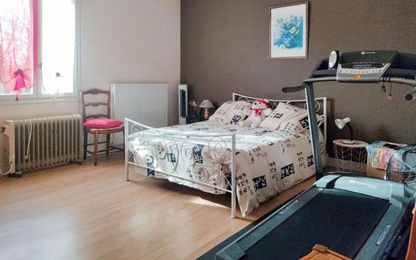 Maison à vendre    5 pièces •  Saint-Astier