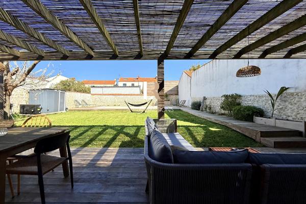 La Rochelle (17000) La Trompette - Maison 4ch entièrement rénovée en 2019 avec garage, jardin et piscine