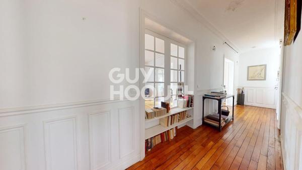 APPARTEMENT 4 PIECES - IMMEUBLE HAUSSMANNIEN - MAIRIE D'AUBERVILLIERS
