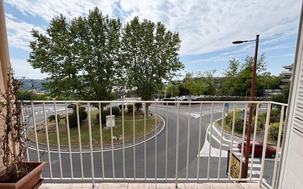 Appartement à vendre    3 pièces • 54 m2 Grasse