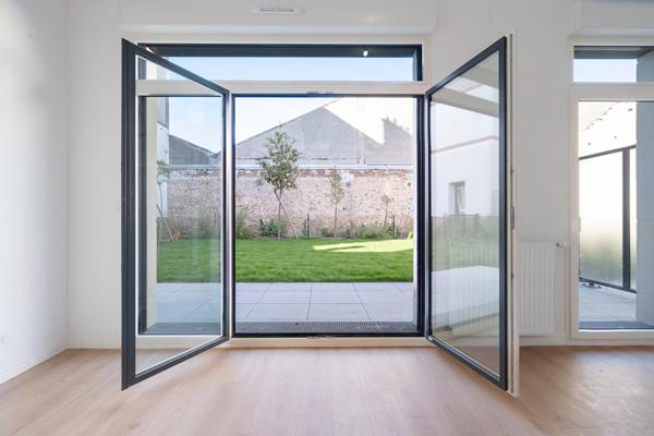 Appartement avec jardin et terrasse