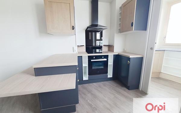 Appartement à louer    5 pièces • 85 m2 Néris-les-Bains