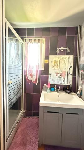 Maison NOAILLES PROCHE, 6 pieces,  plain pied, sejour double, cuisine,  4 chambres,  Garage, terrain