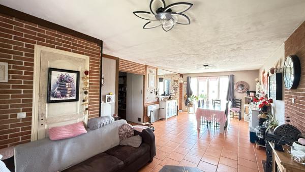 Maison NOAILLES PROCHE, 6 pieces,  plain pied, sejour double, cuisine,  4 chambres,  Garage, terrain